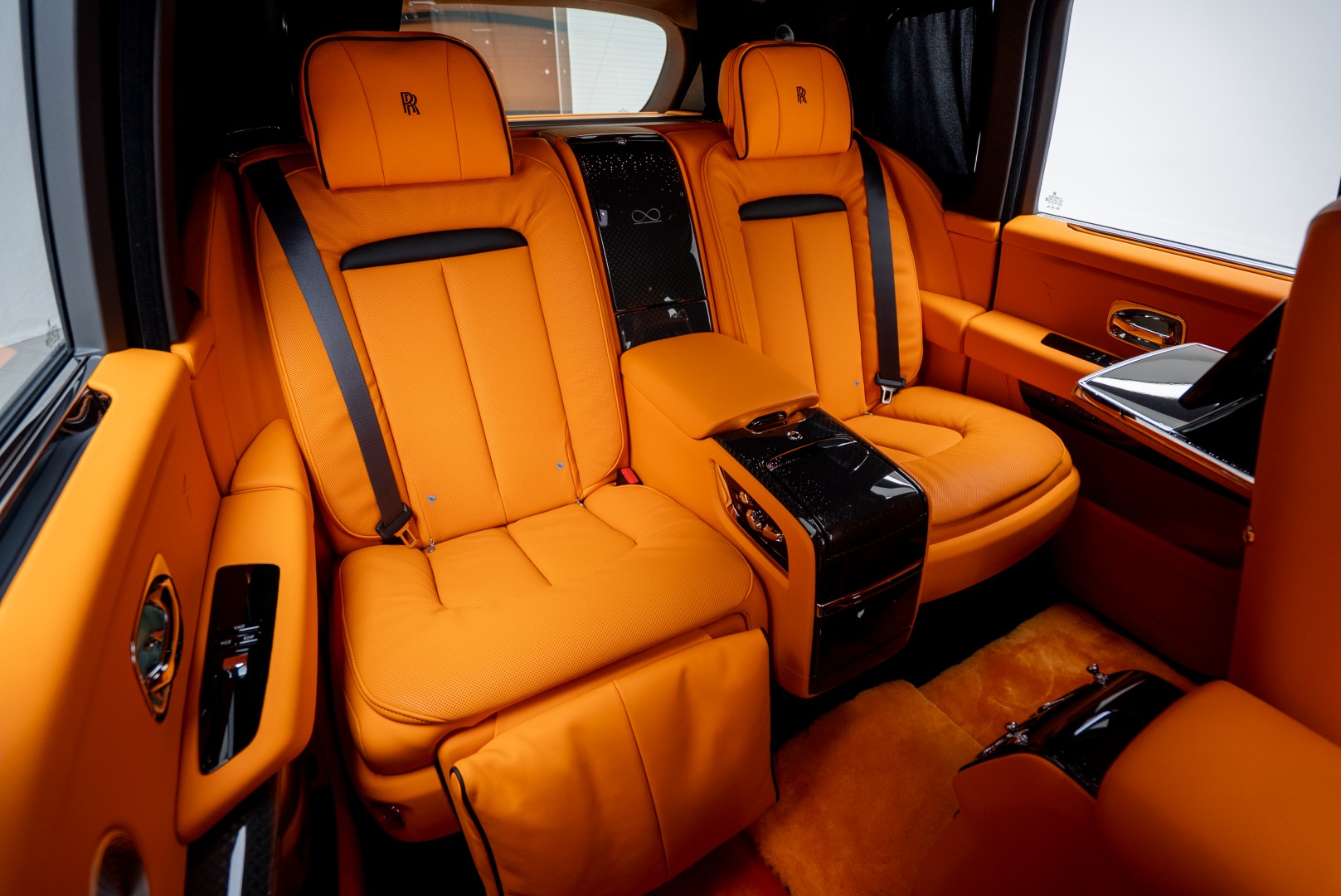 2025 ROLLS ROYCE CULLINAN |BLACK BADGE | FULL OPTION